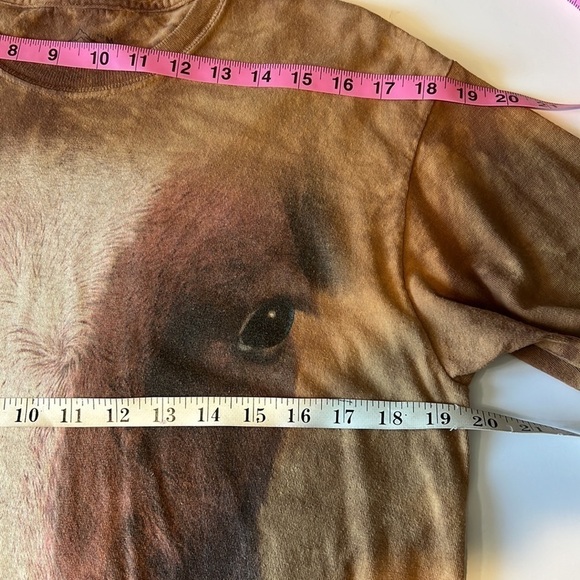 The Mountain Unisex Cow Graphic Farm Tee Shirt Size Medium - Picture 8 of 9